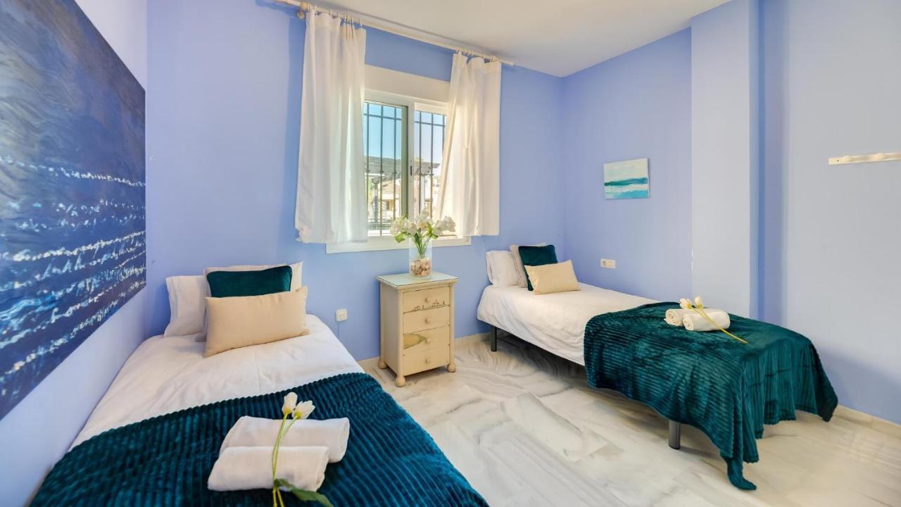 Dream Villa Front Beach Puerto Banus Marbella Exterior photo