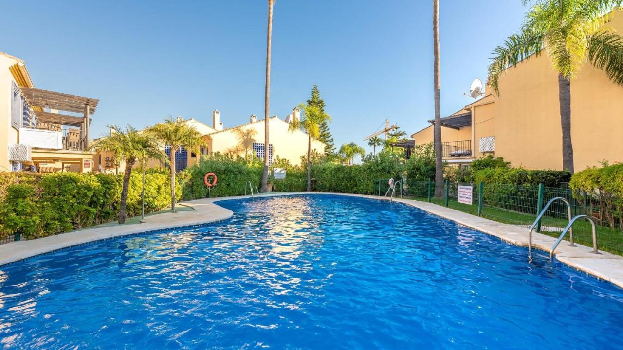 Dream Villa Front Beach Puerto Banus Marbella Exterior photo